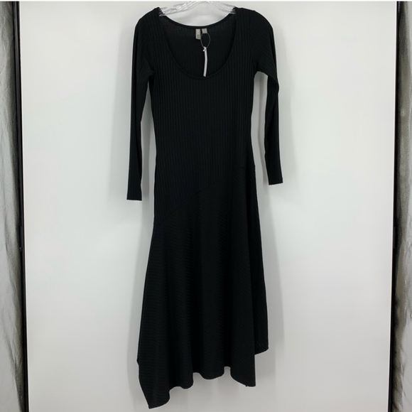 ASOS NWT Scoop Neck Asymmetric Hem Black Midi Dress, Sz 4 Tall - Picture 1 of 7